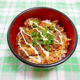 ジャーマンポークステーキの卵とじ丼